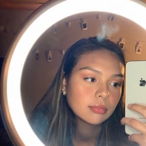 Meet your Posher, Kalani